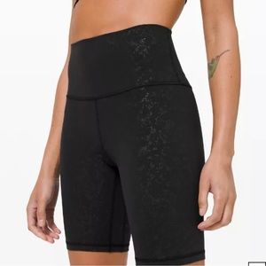 Lululemon align HR 8” shorts - speckled embossed black - size 8